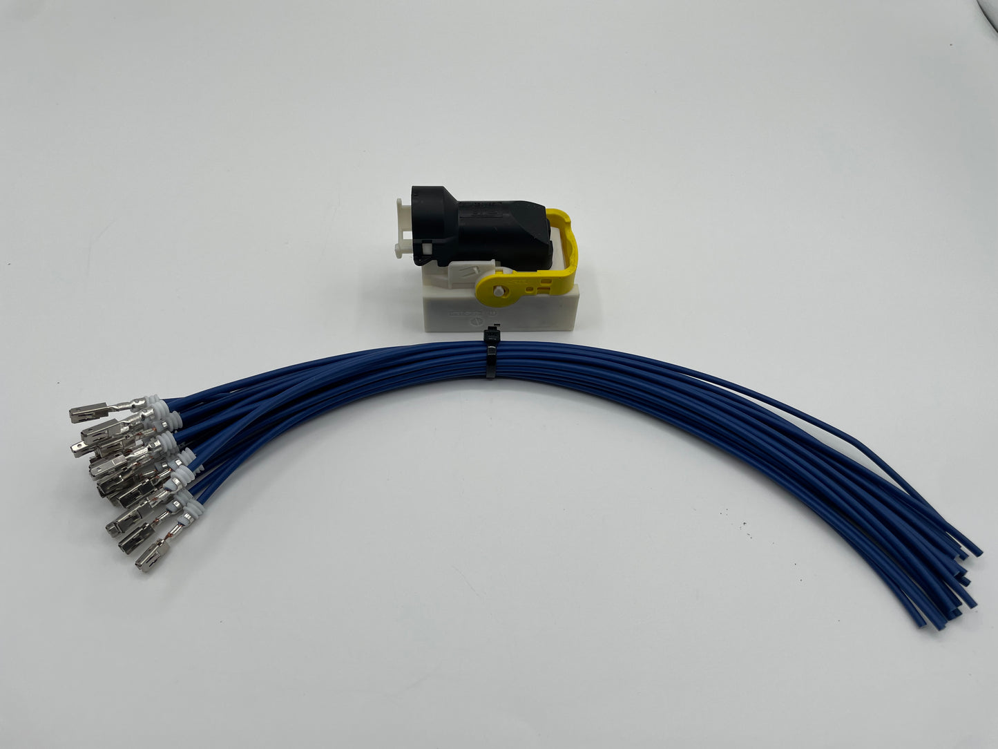 21 pin connector white